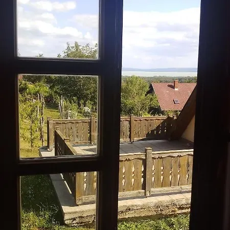 Balázs-hegyi Apartamento *
