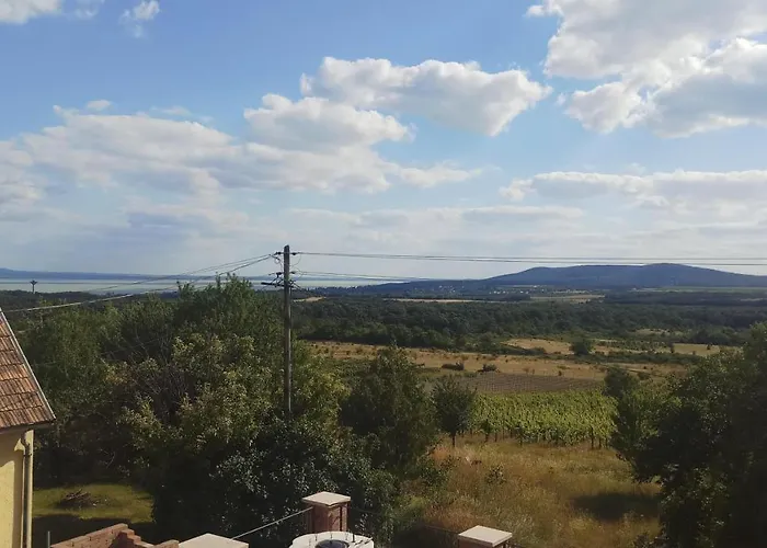 Balazs-hegyi Vendeghaz Apartament