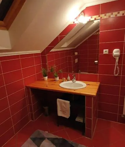 Balazs-hegyi Vendeghaz Szentantalfa